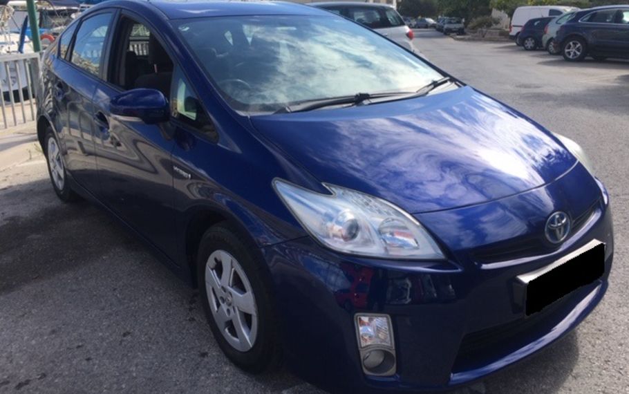Toyota Prius Hybrid / Automatic - Avis Used Car Sales